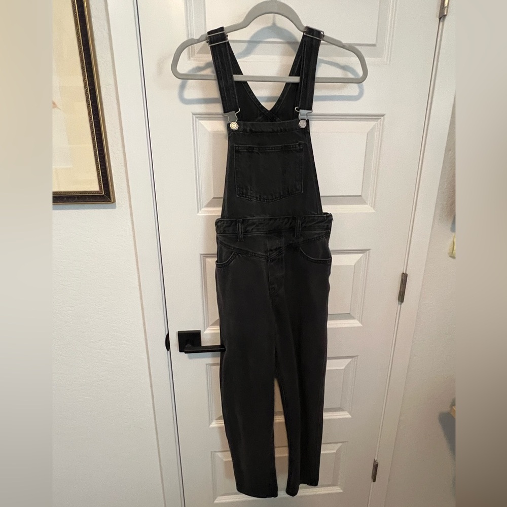 Black Levi’s Overalls